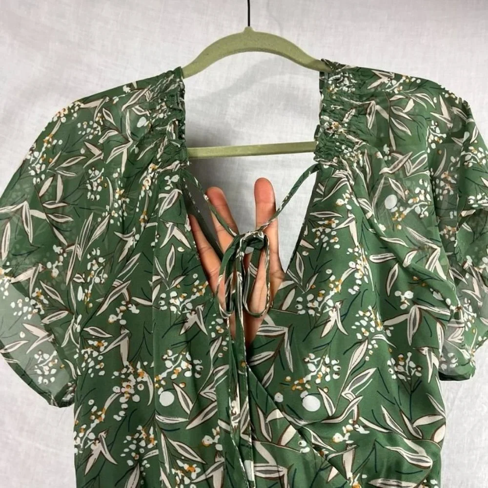 Lush Wrap Top Flutter Sleeve Midi Dres Womens S Sage Green‎ Floral Tiered Ruffle